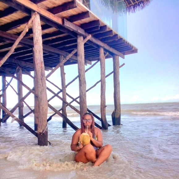 Meet your Posher, Tiffany - Picture 15 of 17